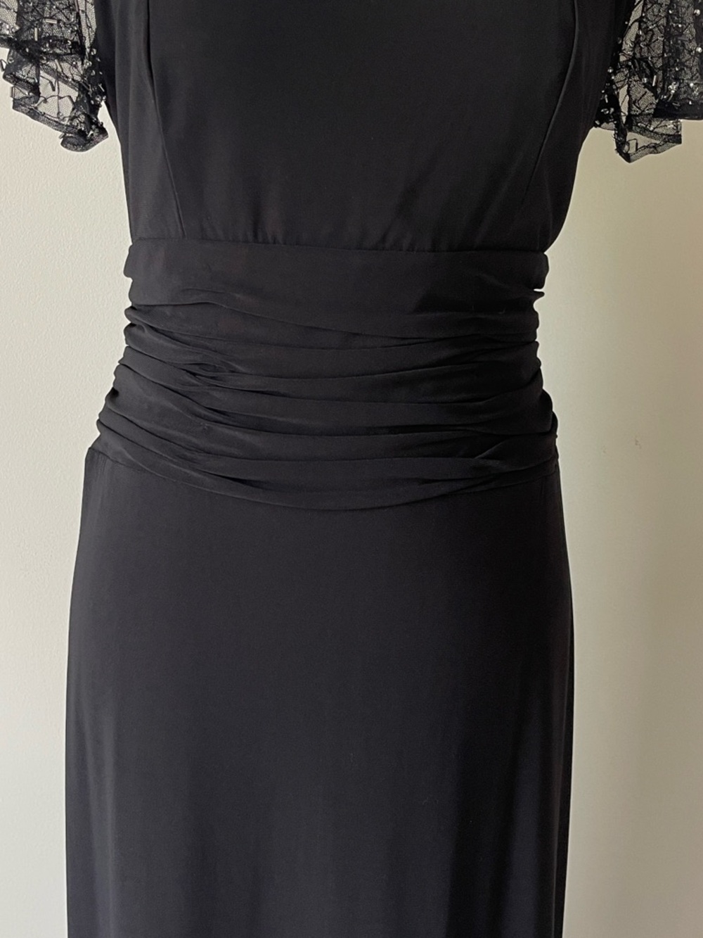 SL Fashion Ruched Beaded Flutter Sleeve Column Black Maxi Dress NWOT Size 10P - Picture 6 of 11